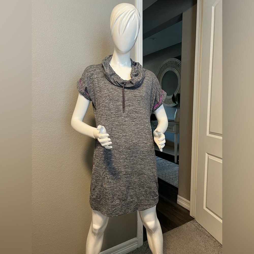 Pink Lotus Gray Yoga Cowl Neck Tunic Size M